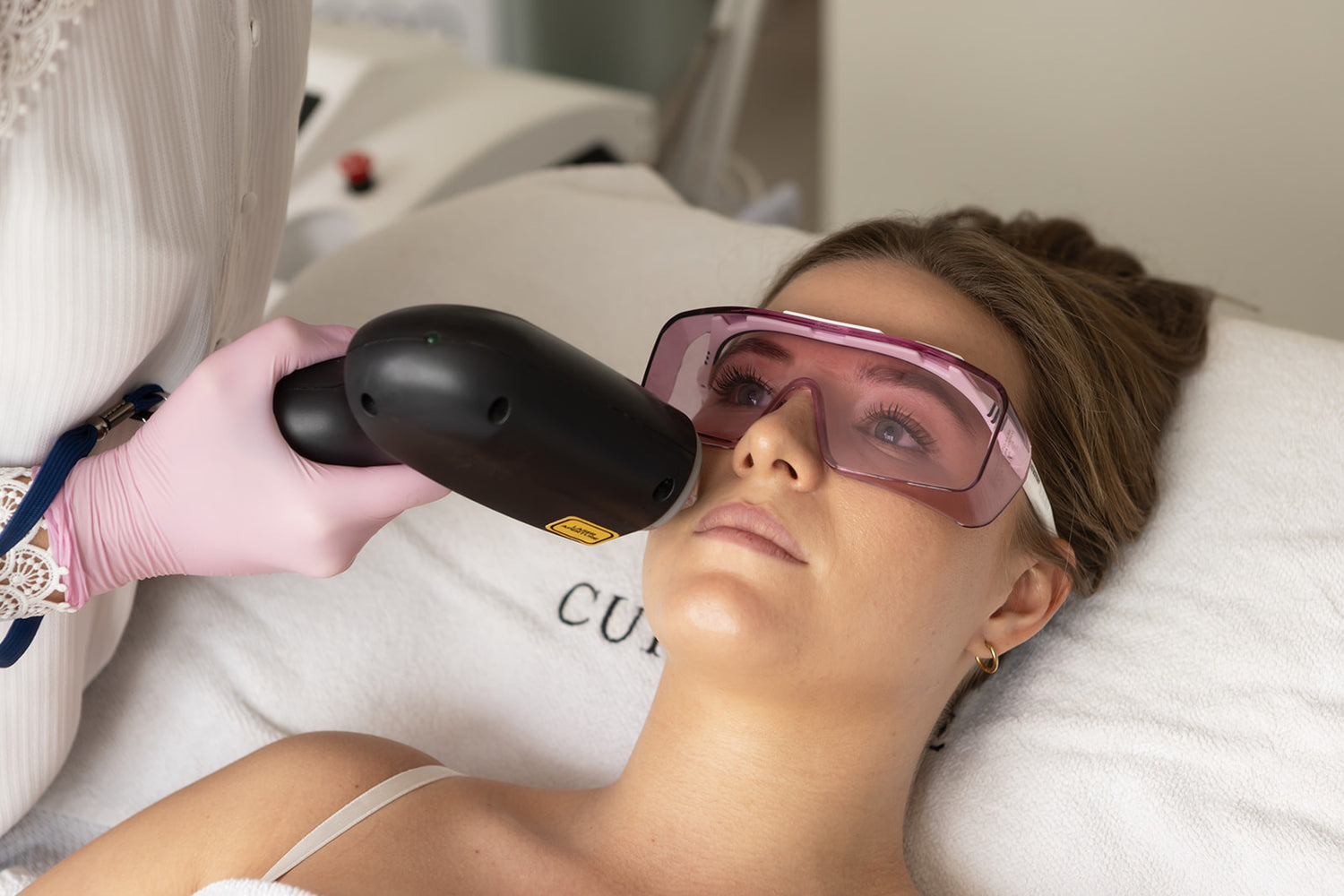Laser behandeling bij Curaluxe Huizingen